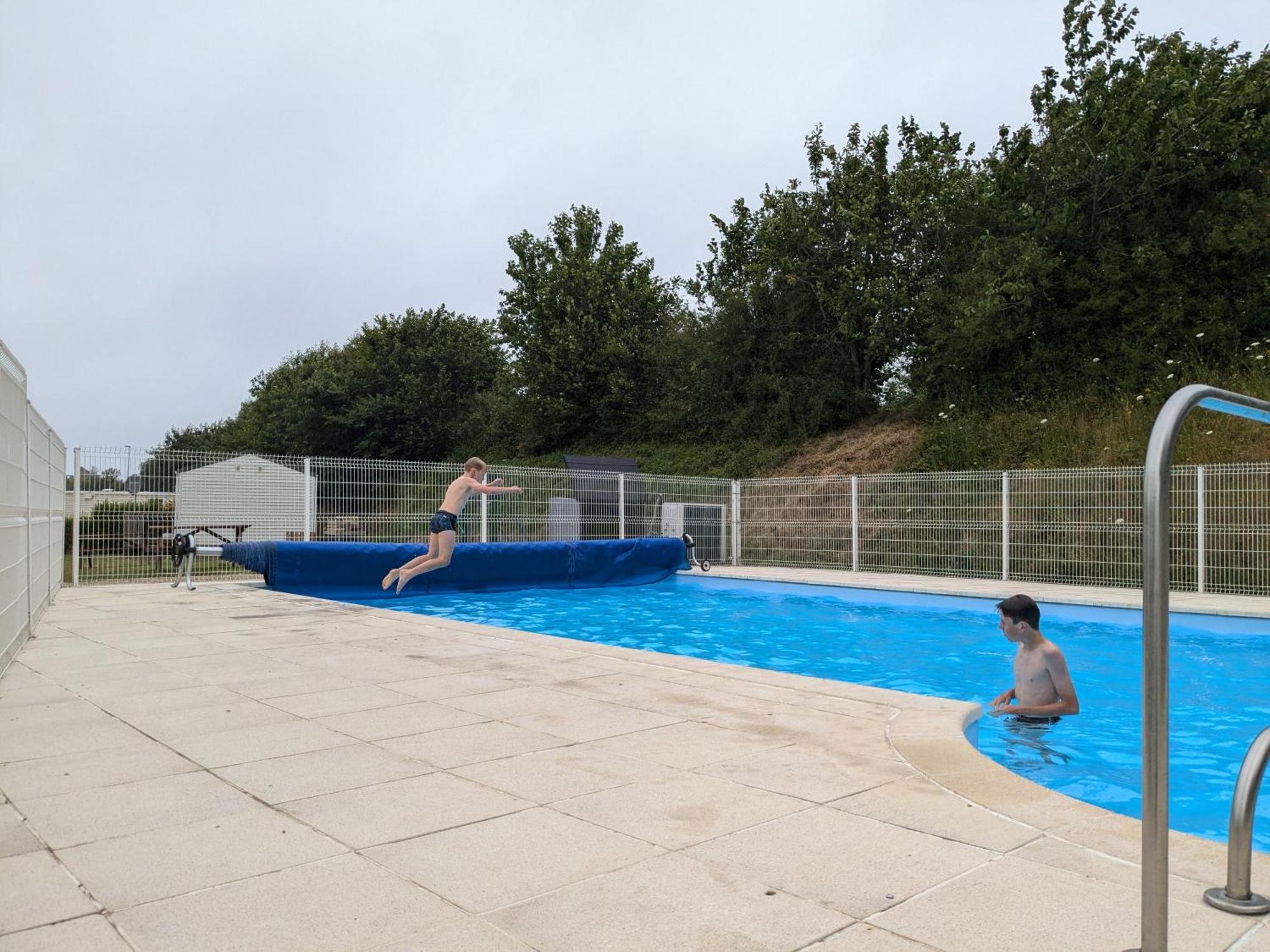 Grand Mobilhome 4 Pers 2025 - Granit Rose - Piscine Kermaria-Sulard Kültér fotó